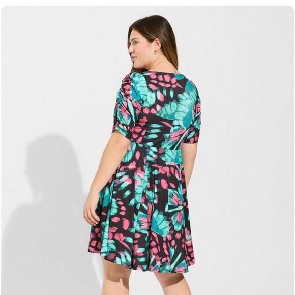 NWT Torrid Mini Studio Knit Skater Dress with Pockets - Picture 2 of 8